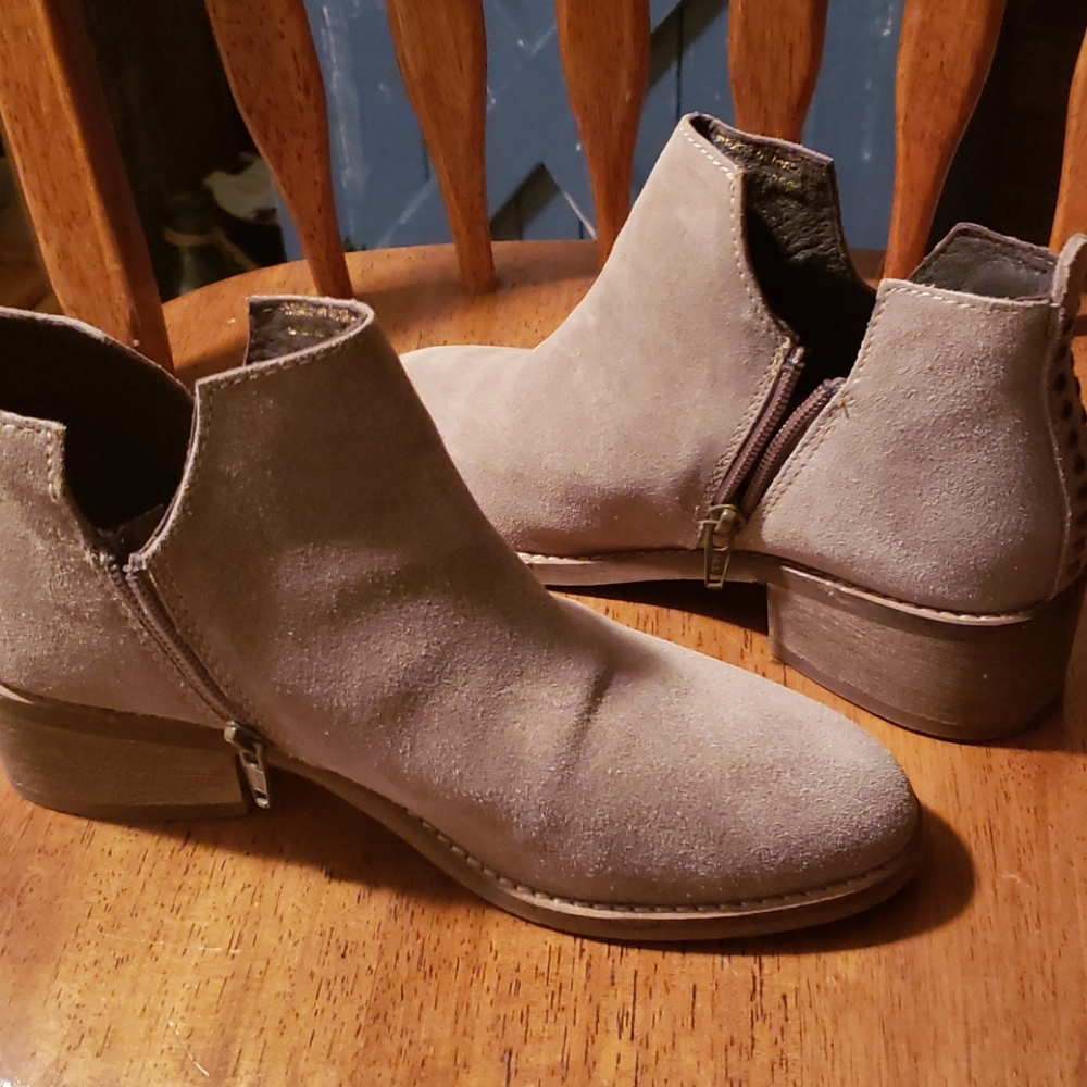 DIBA booties